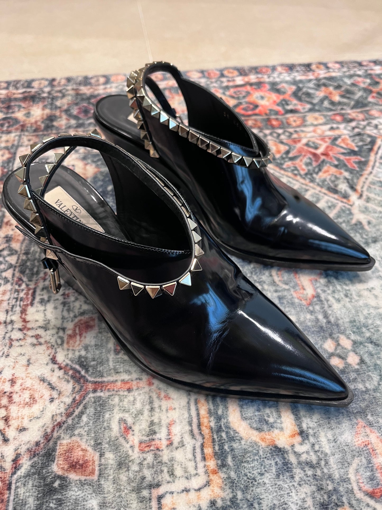 Valentino Rockstud Accent