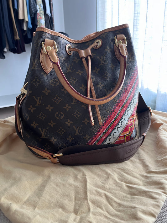 Louis Vuitton Neo Bucket Bag